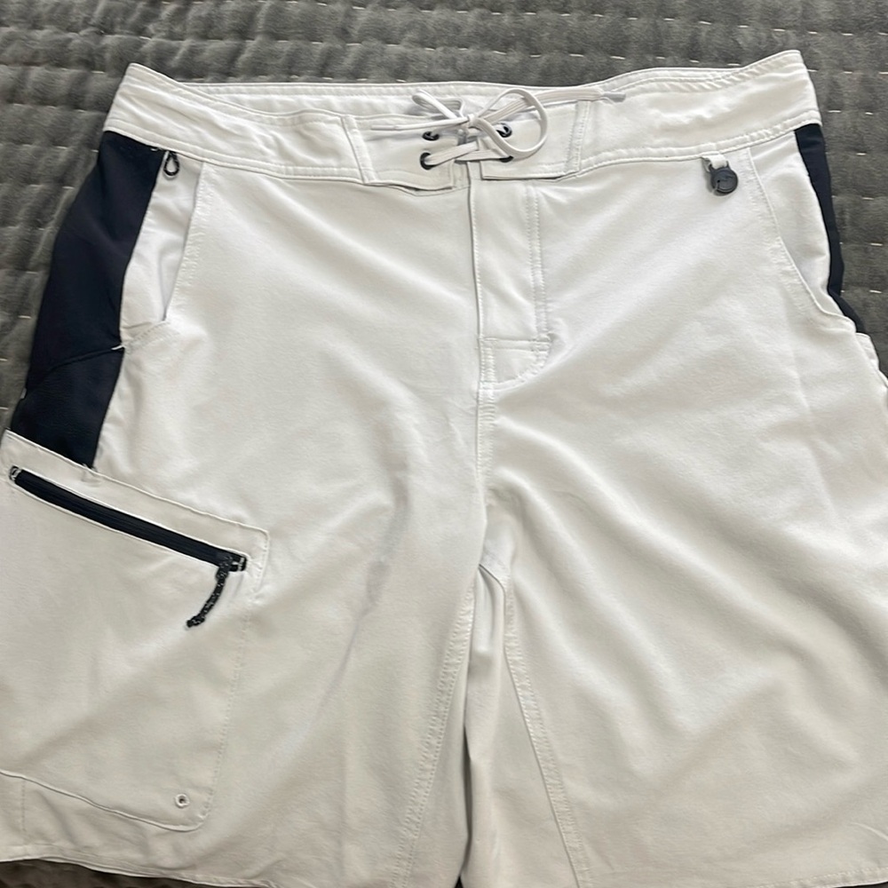 Magellan outdoors PRO men’s shorts Sz Med